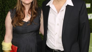 <i>Hung</i> Creator Clarifies "Women Over 35" Comment — Kind Of
